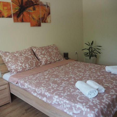 Apartment Marija Sremska Mitrovica Extérieur photo
